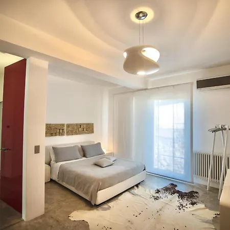 Marianna Villa *
